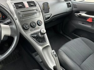 toyota-auris-16i-16v-vvt-i